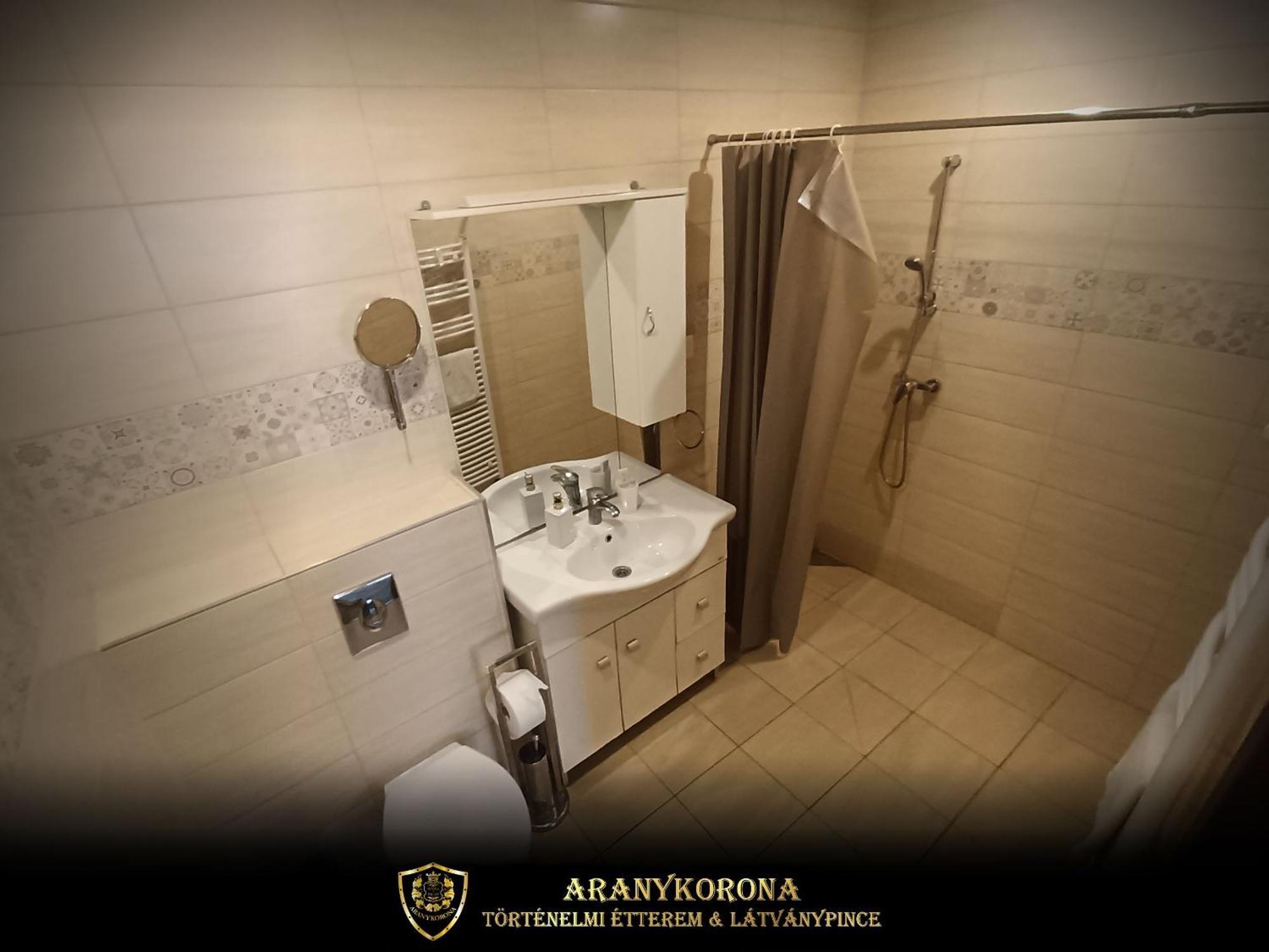 Aranykorona Apartmanhaz Miszkolc Zewnętrze zdjęcie